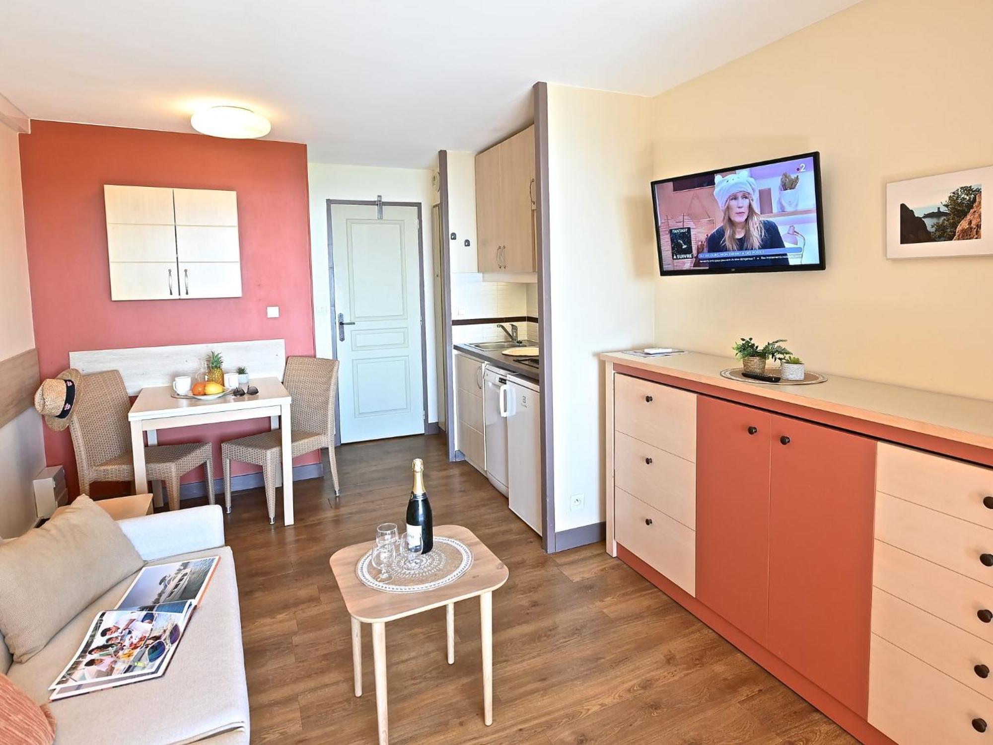 Apartment Village Cap Esterel - Le Village-9 By Interhome Saint-Raphaël エクステリア 写真